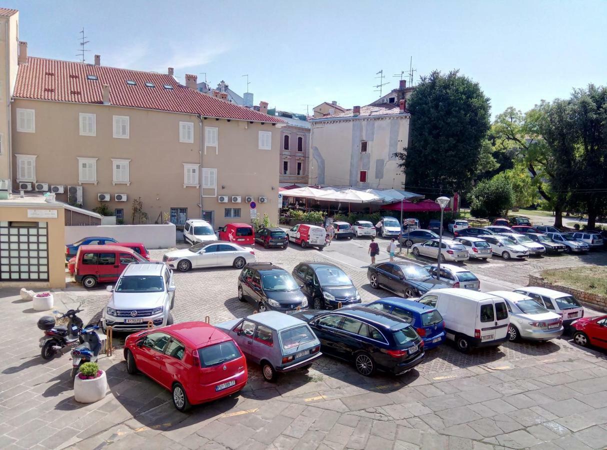Apartments Rauch Pula Extérieur photo